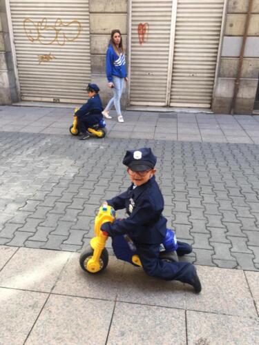 3943d64c-a640-4dfc-aa38-43684a7f9af6