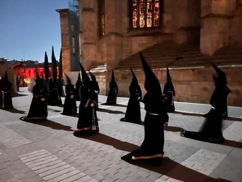 PHOTO-2023-04-07-02-27-29