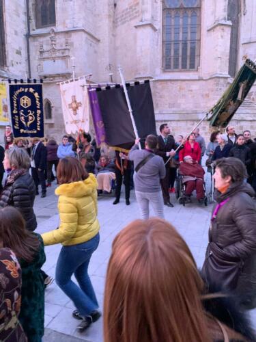 eb2985ca-c842-4dbf-a5f4-ff19d3e6078e